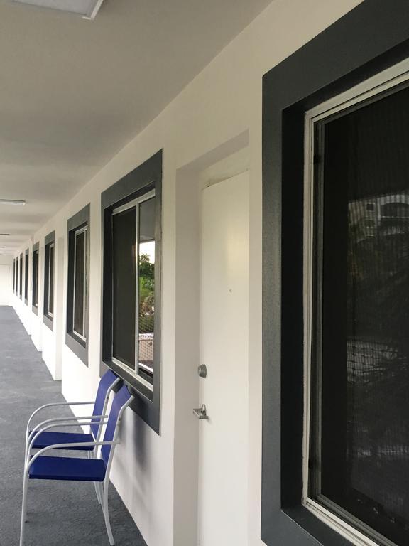 Wave Beach Vacation Rentals Pompano Beach Bagian luar foto