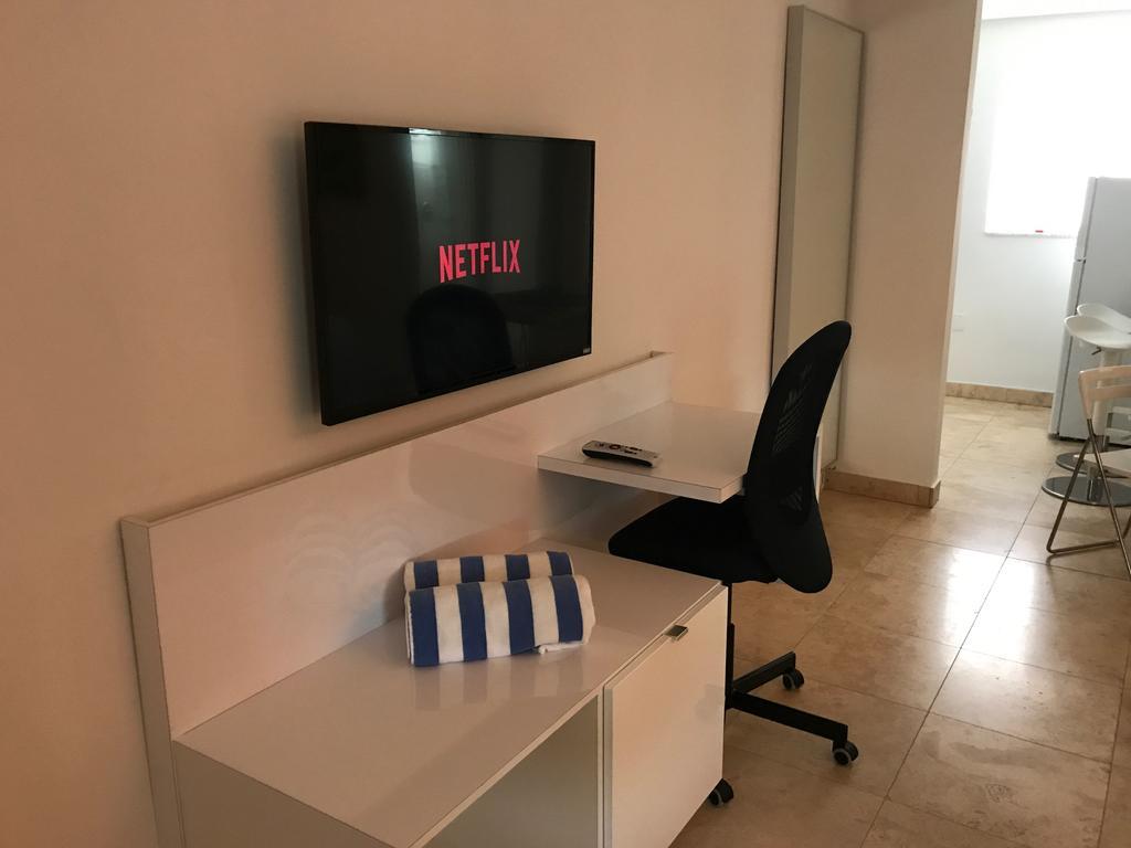 Wave Beach Vacation Rentals Pompano Beach Bagian luar foto