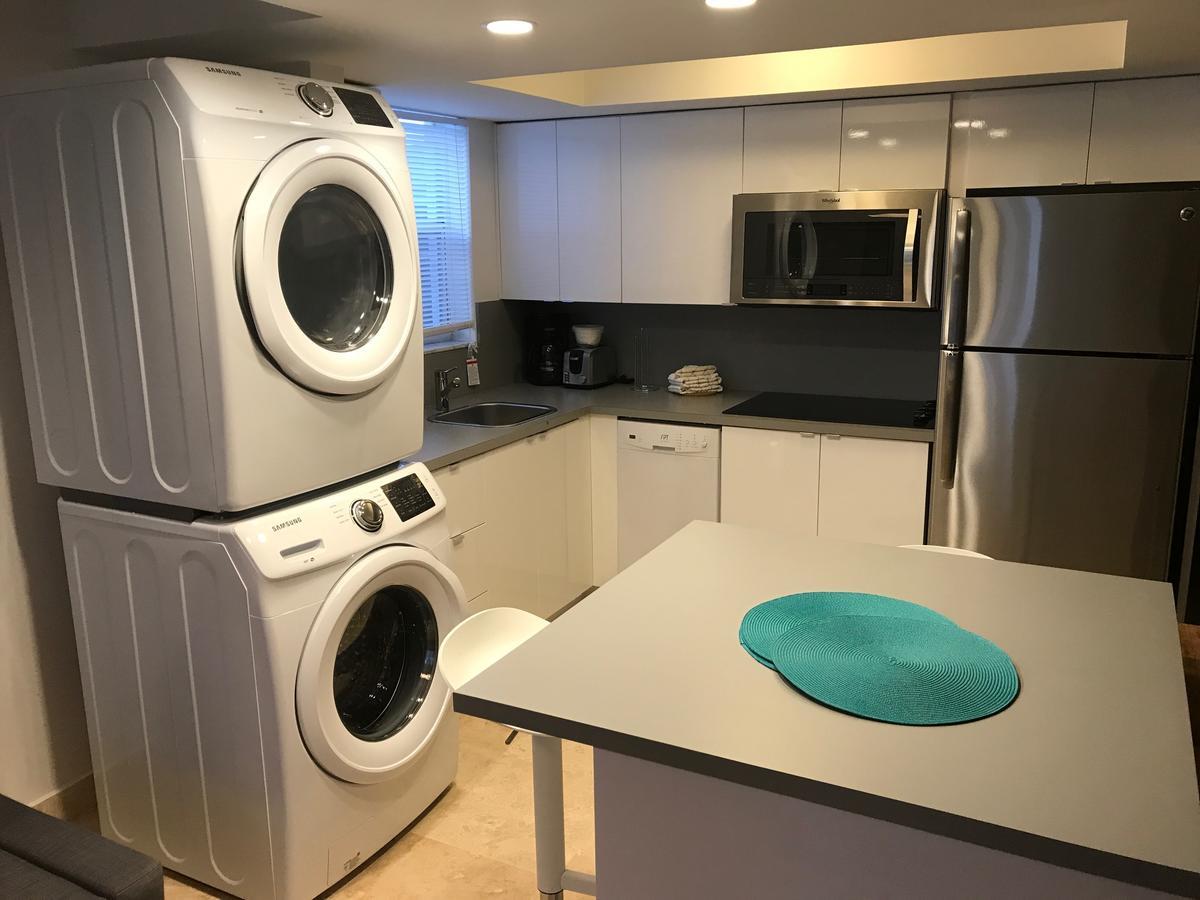 Wave Beach Vacation Rentals Pompano Beach Bagian luar foto