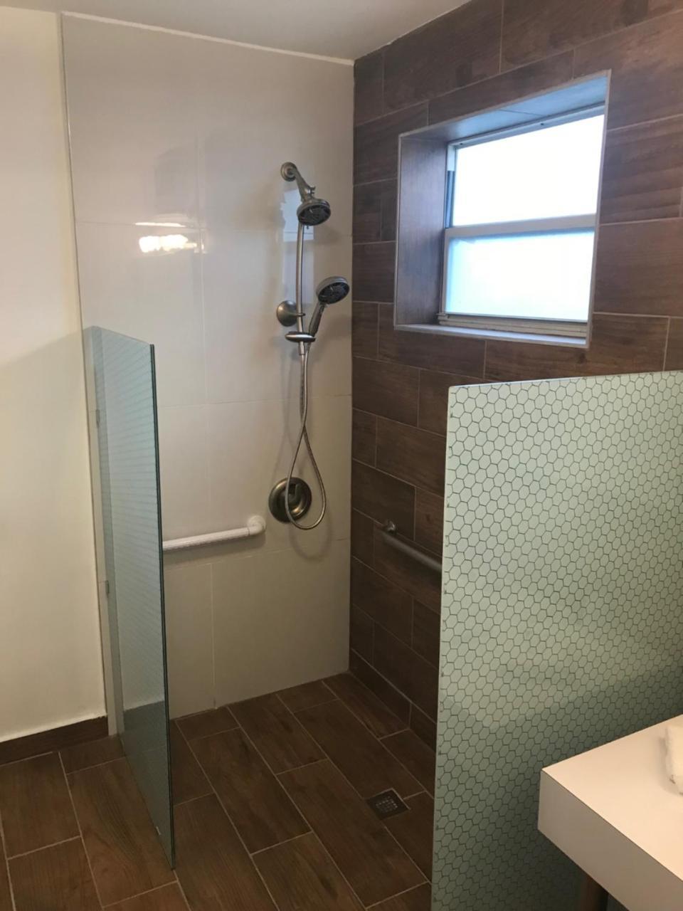 Wave Beach Vacation Rentals Pompano Beach Bagian luar foto